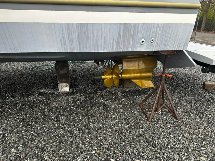 Azucar Caliente Yacht Photos Pics 