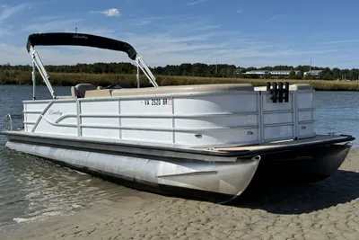 Bentley Pontoons Legacy 240 Cruise