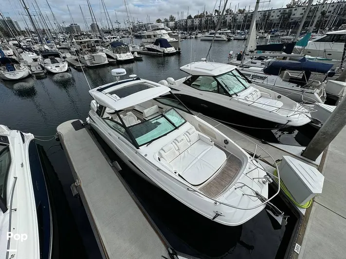  Yacht Photos Pics 2021 Sea Ray 320 SUNDANCER OB for sale in Marina Del Rey, CA