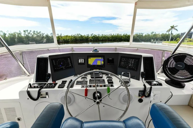 Sunshine And Happiness Yacht Photos Pics 