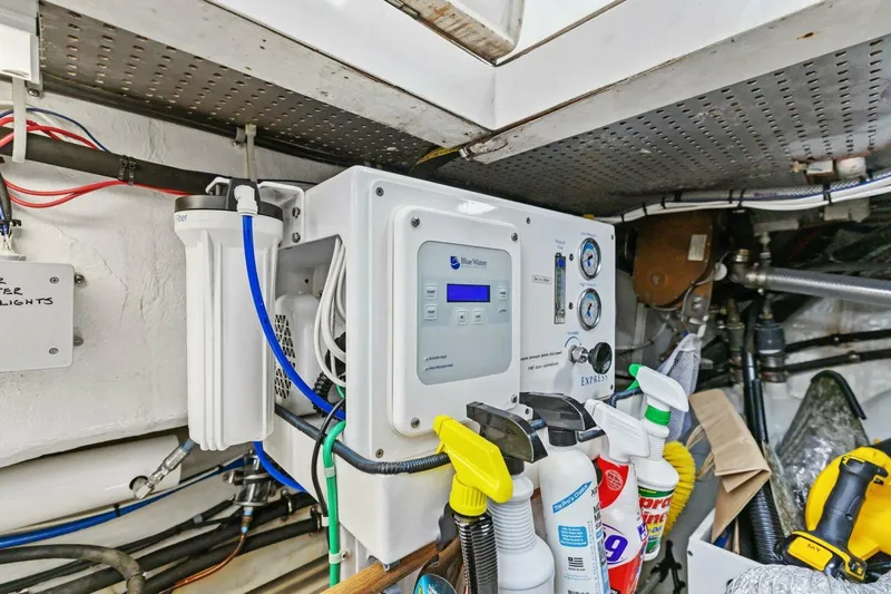 Sunshine And Happiness Yacht Photos Pics 