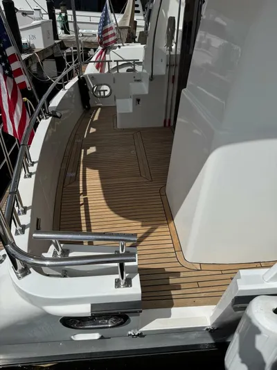 Sunshine And Happiness Yacht Photos Pics 