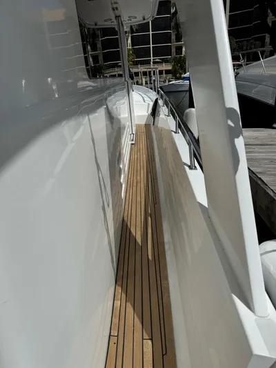 Sunshine And Happiness Yacht Photos Pics 