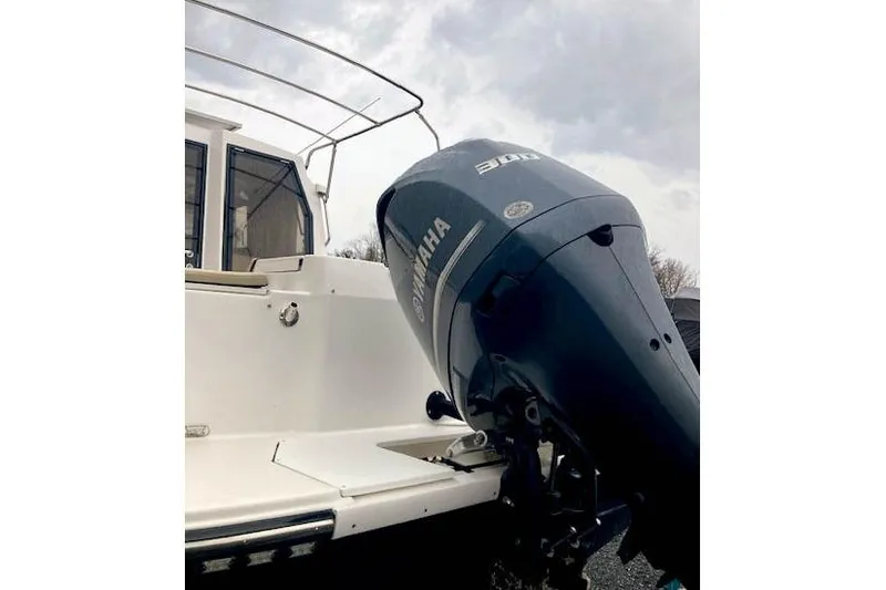  Yacht Photos Pics 2018 Ranger Tugs R-27 with Yamaha 300 outboard motor, rear view.