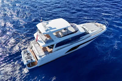 2023 Prestige 590