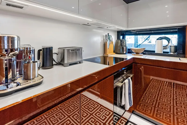 Arcadia Yacht Photos Pics 