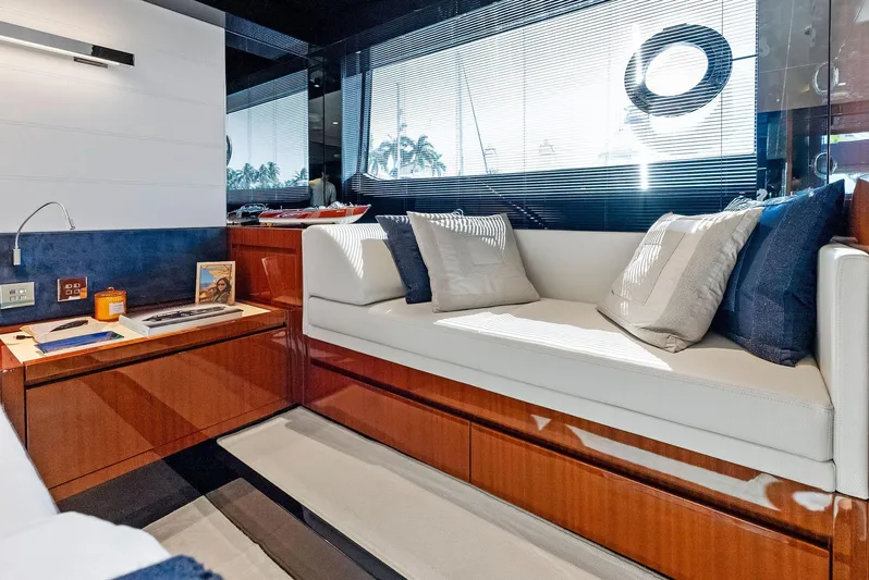 Arcadia Yacht Photos Pics 