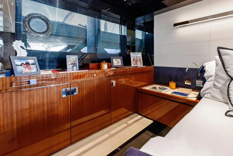 Arcadia Yacht Photos Pics 