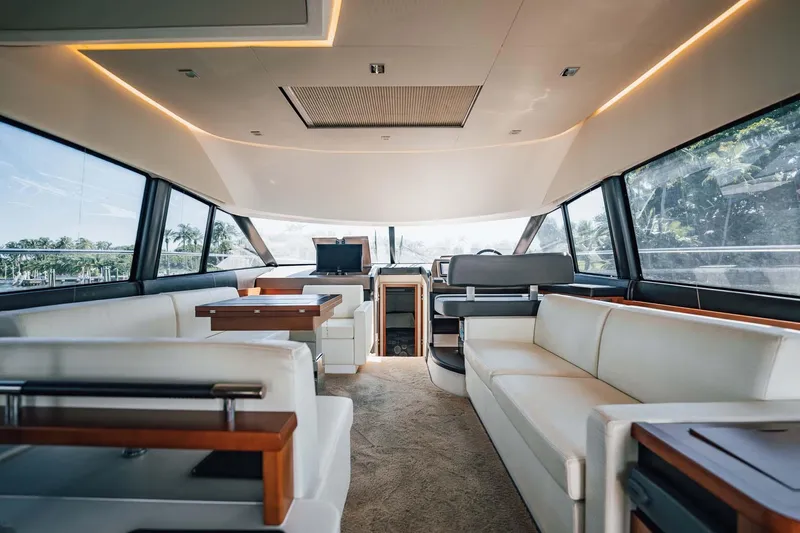 J's Band II Yacht Photos Pics 