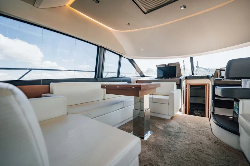 J's Band II Yacht Photos Pics 