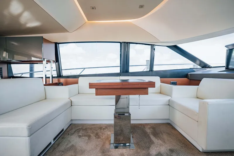 J's Band II Yacht Photos Pics 