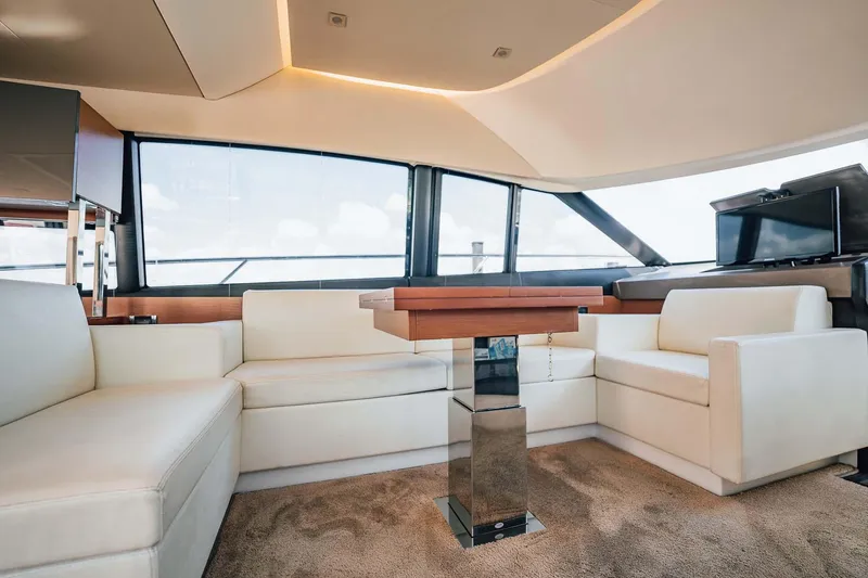 J's Band II Yacht Photos Pics 