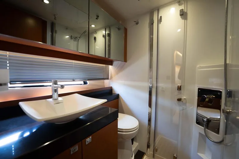 J's Band II Yacht Photos Pics 