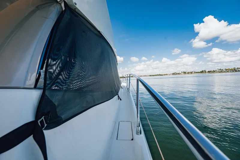 J's Band II Yacht Photos Pics 