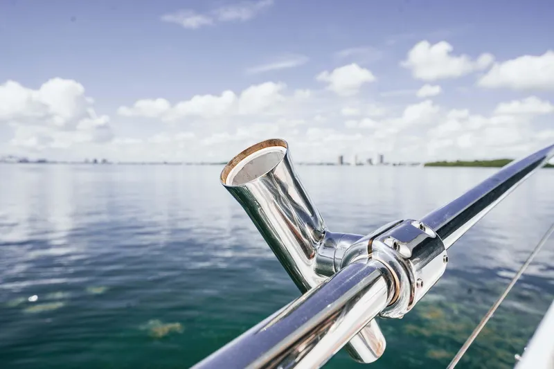 J's Band II Yacht Photos Pics 