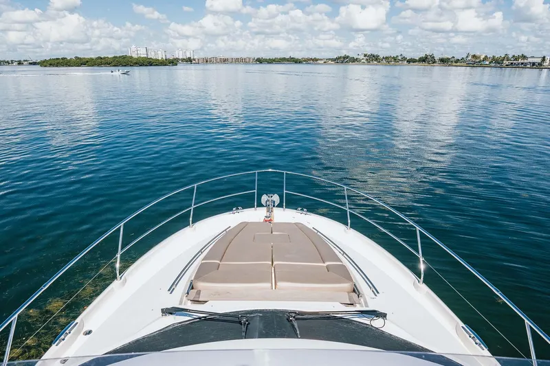 J's Band II Yacht Photos Pics 