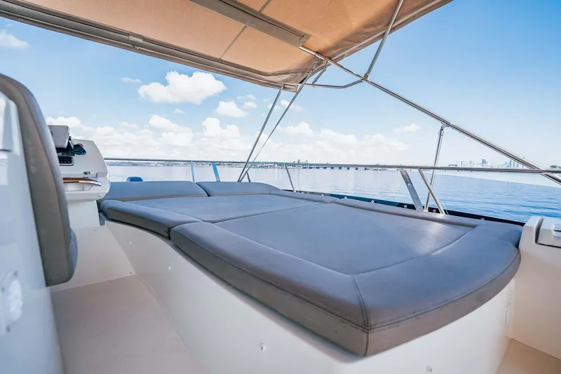 J's Band II Yacht Photos Pics 