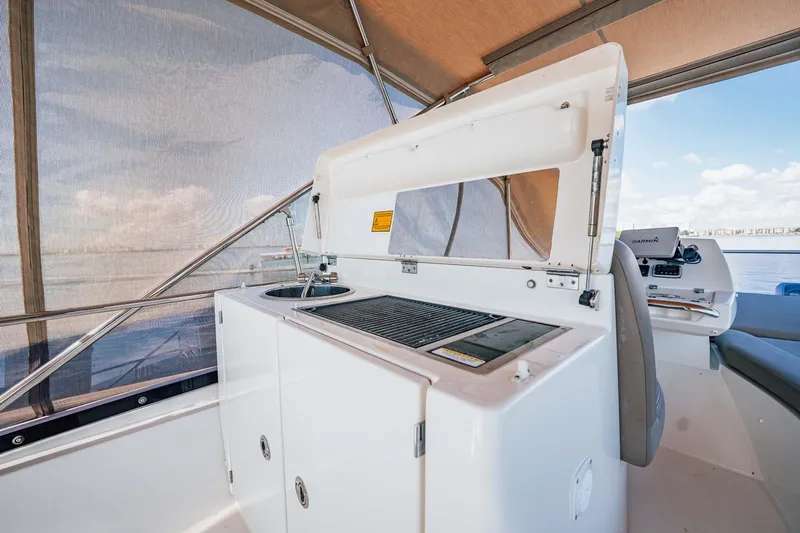 J's Band II Yacht Photos Pics 