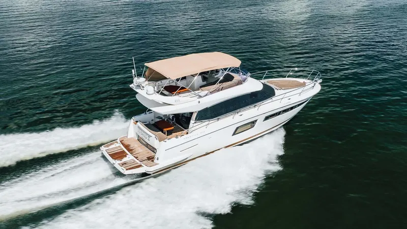 J's Band II Yacht Photos Pics 