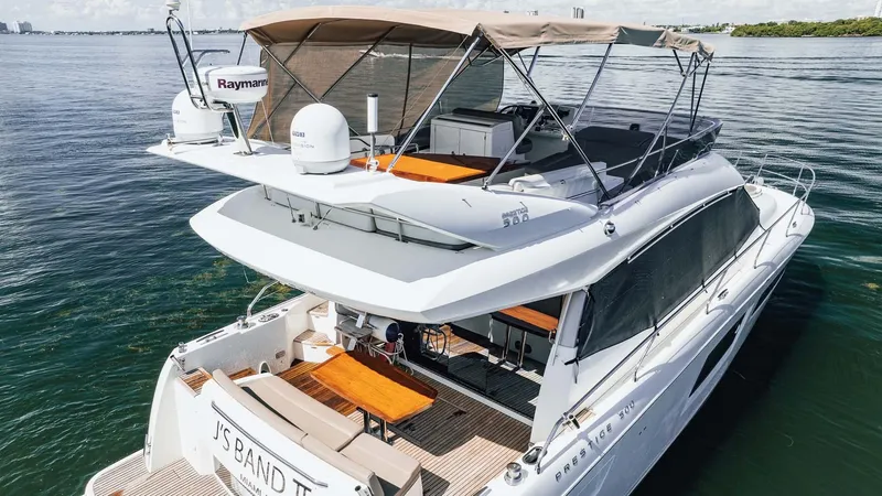 J's Band II Yacht Photos Pics 