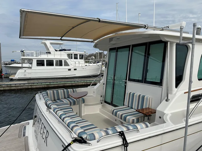 Privateer Yacht Photos Pics 