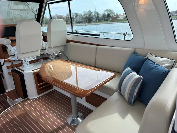 Privateer Yacht Photos Pics 