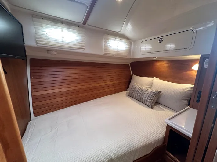 Privateer Yacht Photos Pics 