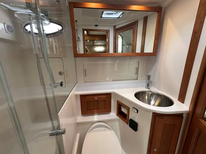 Privateer Yacht Photos Pics 