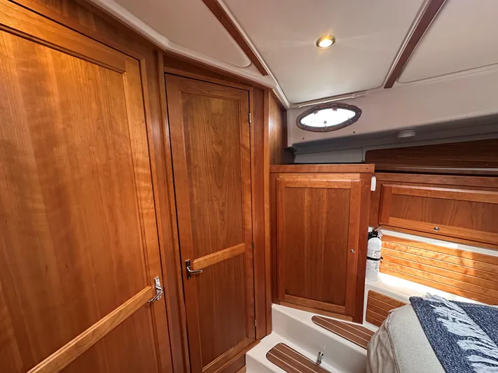 Privateer Yacht Photos Pics 