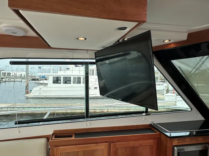 Privateer Yacht Photos Pics 