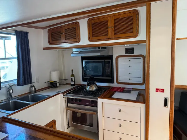Stella Yacht Photos Pics 