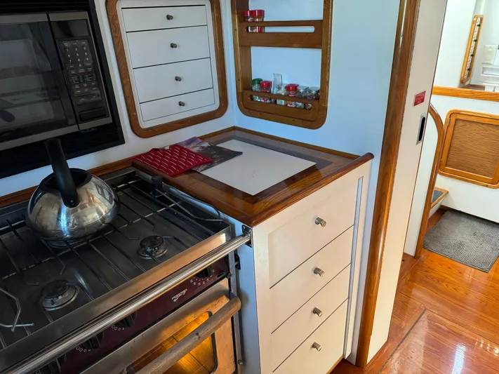 Stella Yacht Photos Pics 