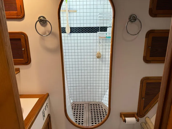 Stella Yacht Photos Pics 