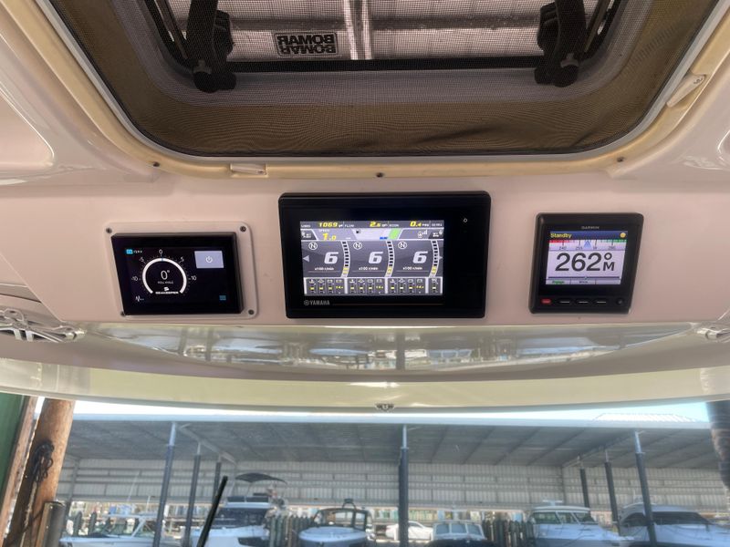 2020 Tiara Sport 38 LS