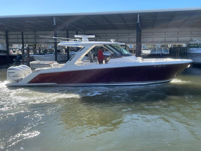2020 Tiara Sport 38 LS