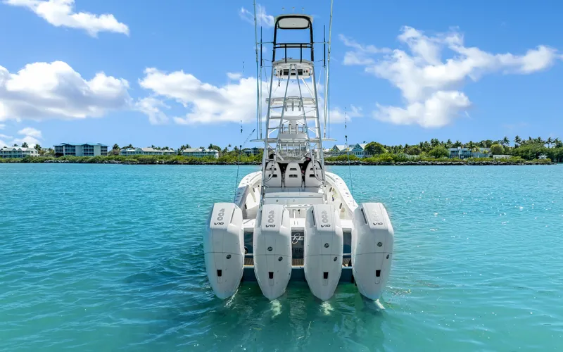 Shutter Up Yacht Photos Pics 