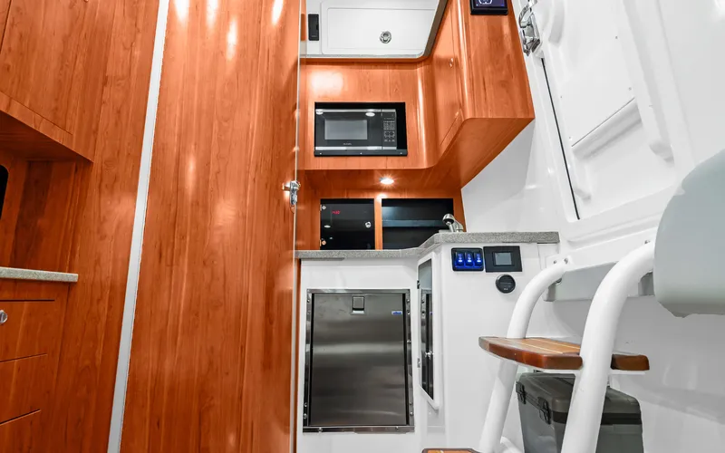 Shutter Up Yacht Photos Pics 