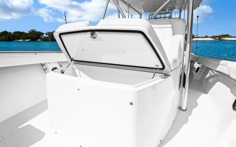 Shutter Up Yacht Photos Pics 