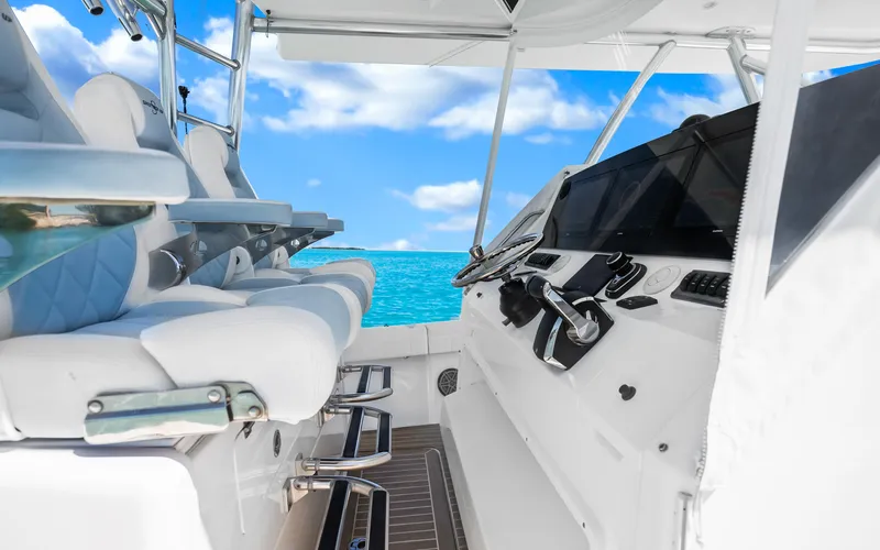 Shutter Up Yacht Photos Pics 