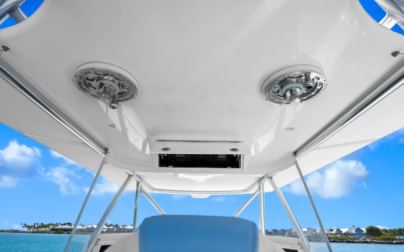 Shutter Up Yacht Photos Pics 