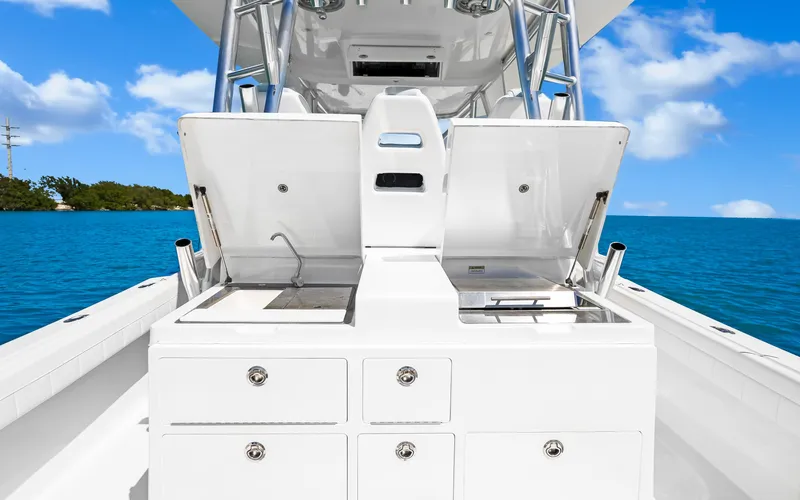 Shutter Up Yacht Photos Pics 