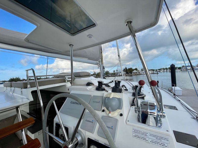 2019 Fountaine Pajot Saona 47
