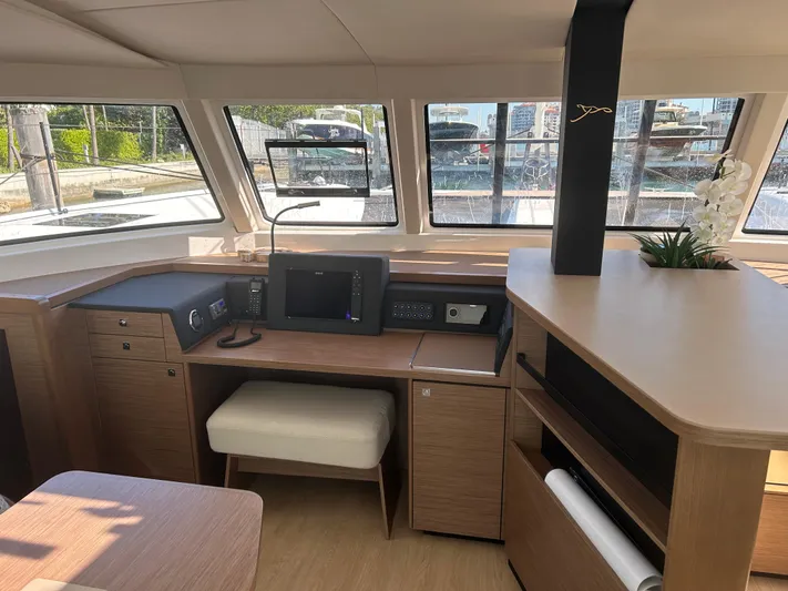  Yacht Photos Pics Nautitech 48