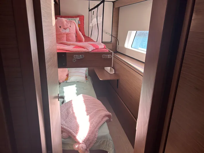  Yacht Photos Pics Nautitech 48