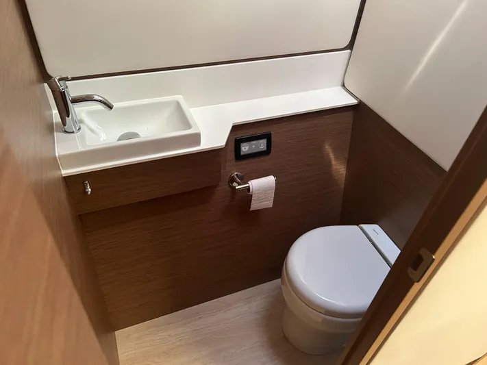  Yacht Photos Pics Nautitech 48