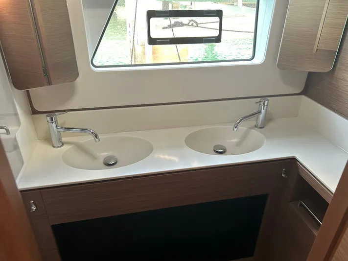  Yacht Photos Pics Nautitech 48