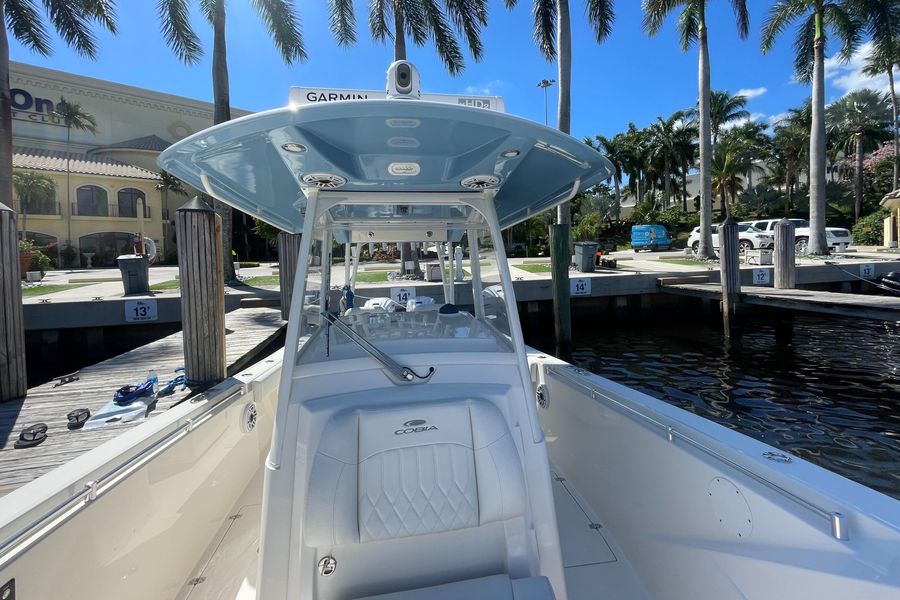 2022 Cobia 320 Center Console