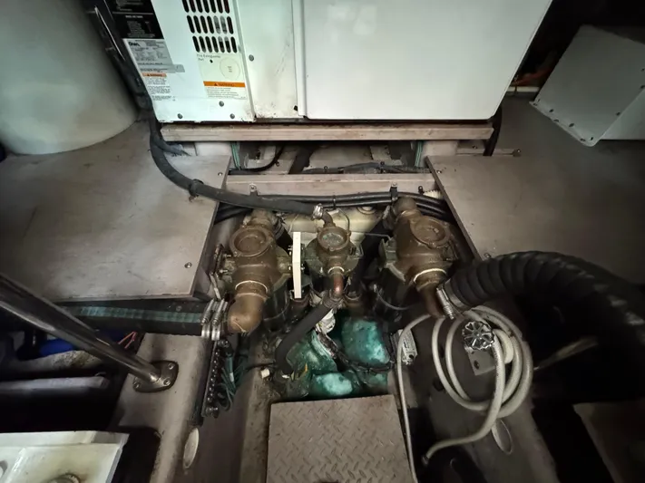 Dani Mar Yacht Photos Pics 