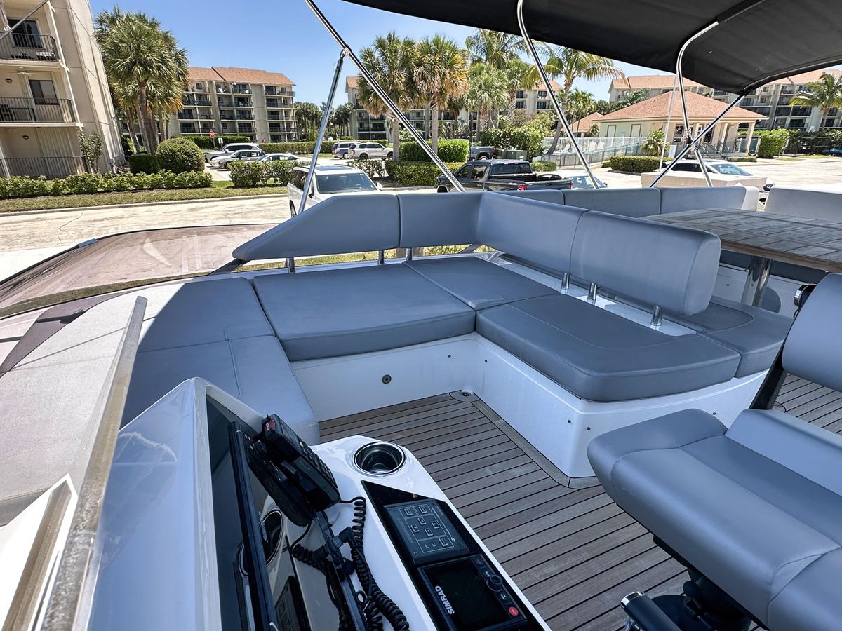 2020 Sunseeker 74 