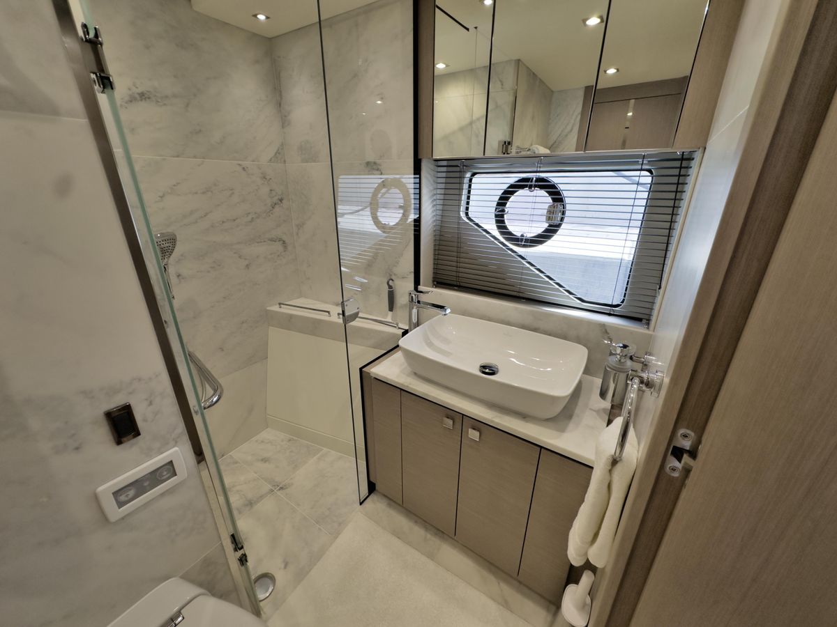 2020 Sunseeker 74 